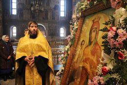 Местночтимая чудотворная икона Божией Матери &laquo;Троеручица&raquo;